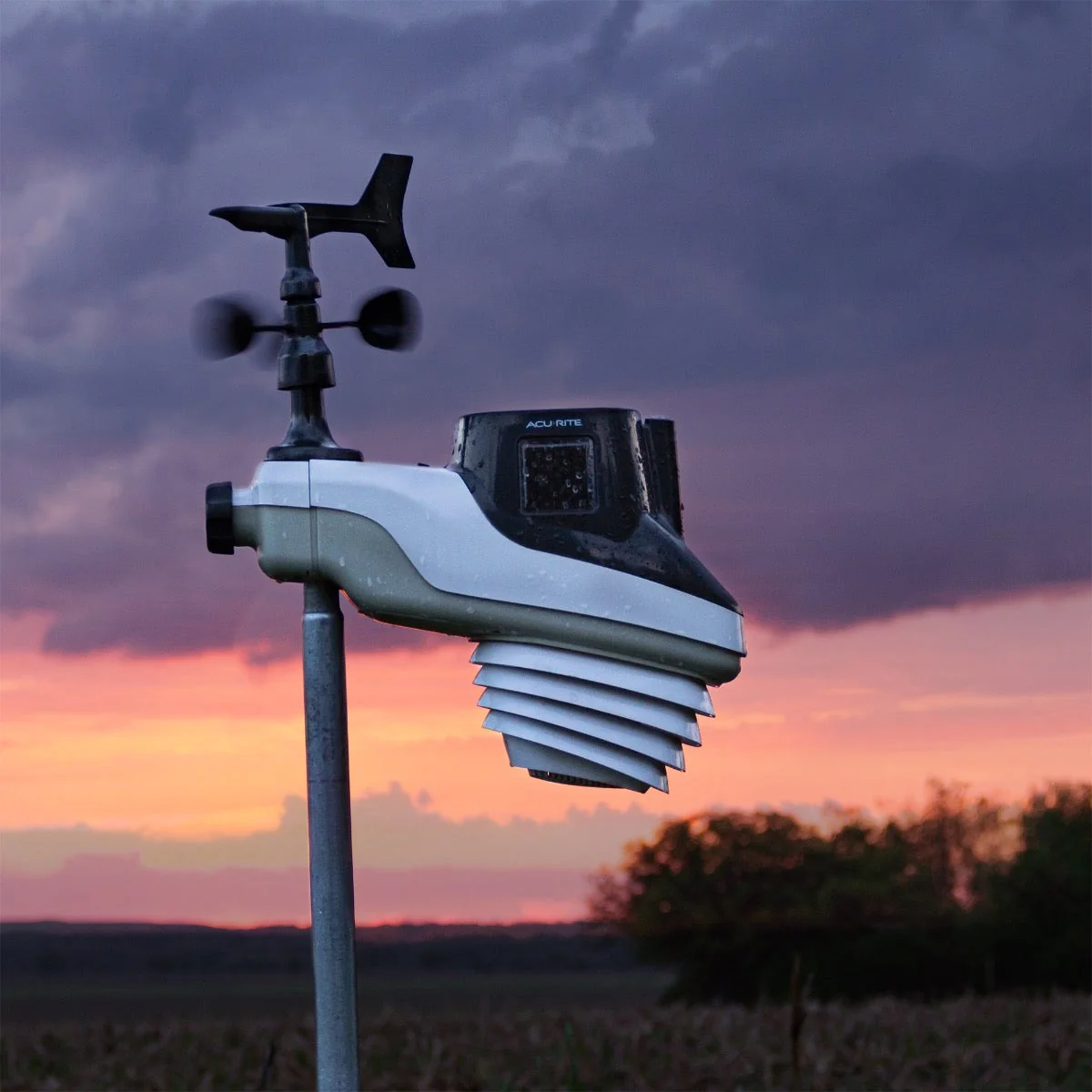 AcuRite Atlas Weather Station with White HD Display and Lightning Detection - Image 7