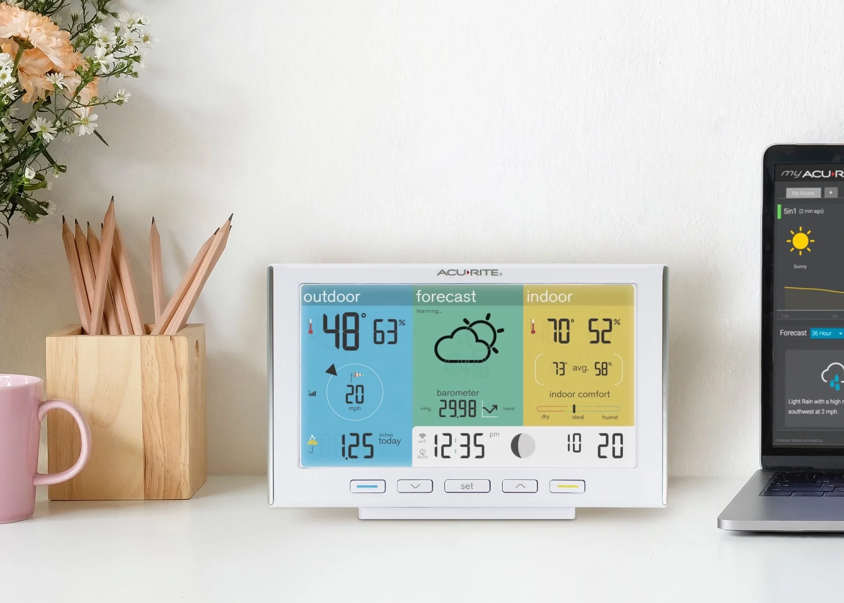 AcuRite Iris (5-in-1) Weather Station with Direct-To-Wi-Fi Display and Solar Power Pack - Image 4
